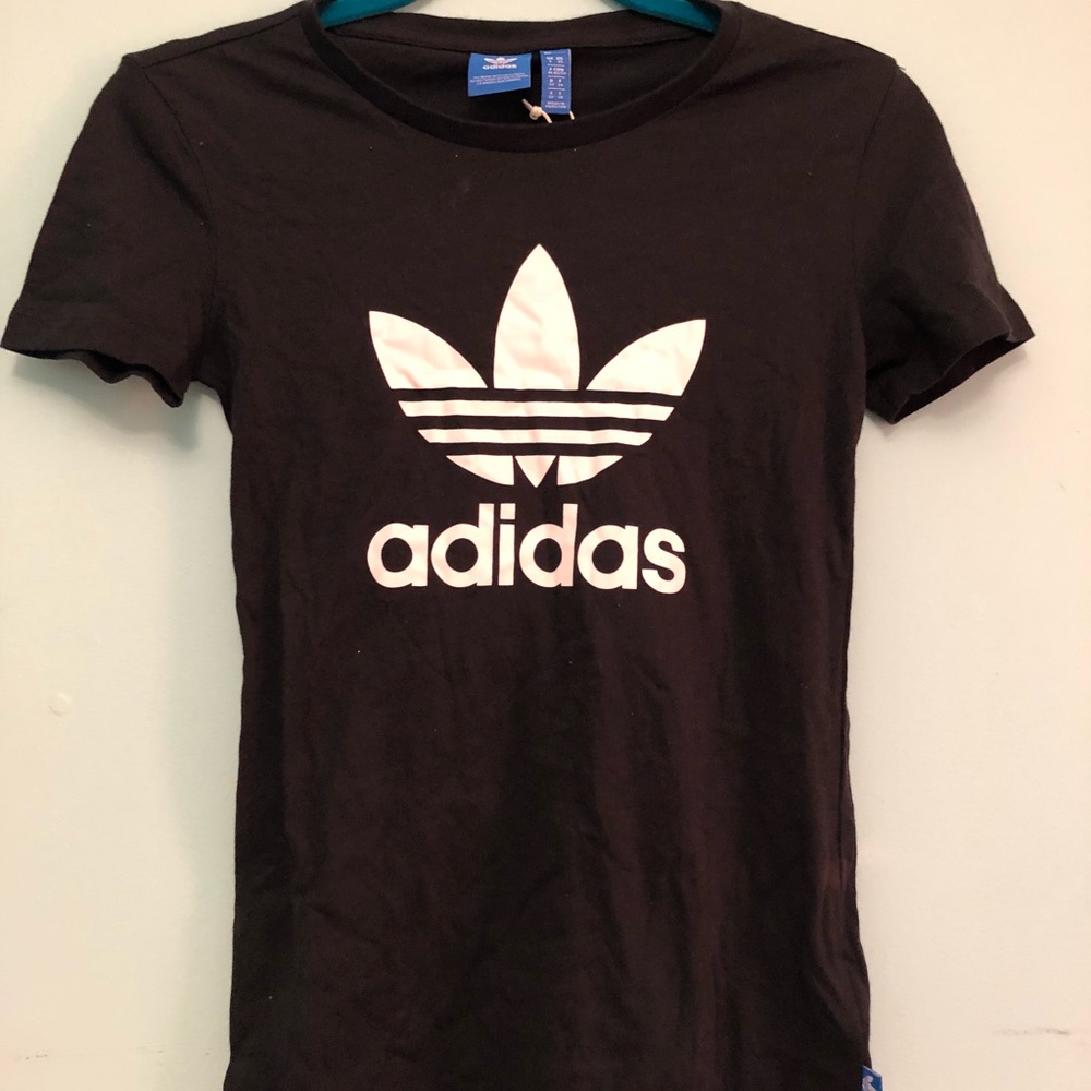 ADIDAS women’s short sleeve classic tee